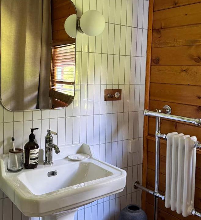 Photo of Bathroom in Longpre-les-Corps-Saints