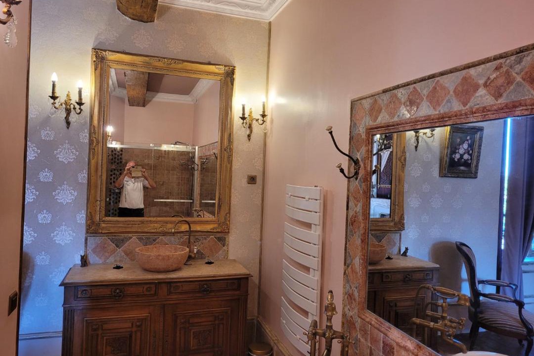 Photo of Bathroom in Condal
