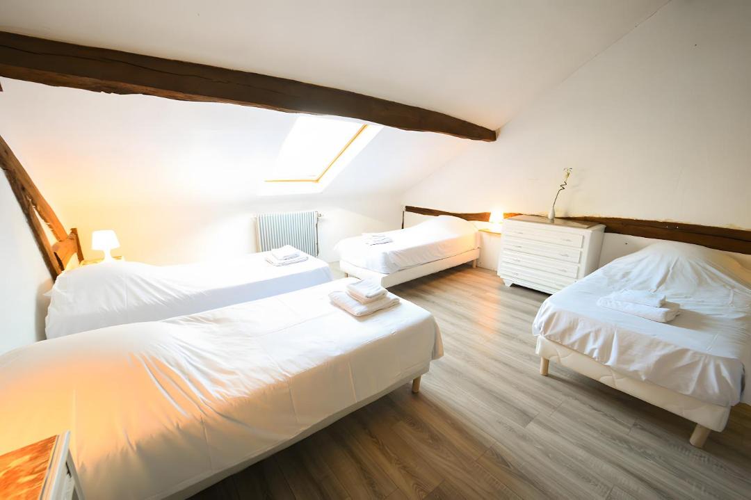 Photo of Bedroom in Signy-lAbbaye