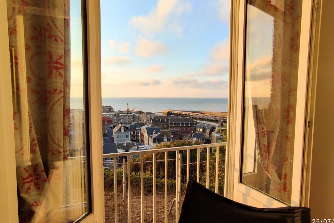 Photo of Patio Balcony in Le Treport