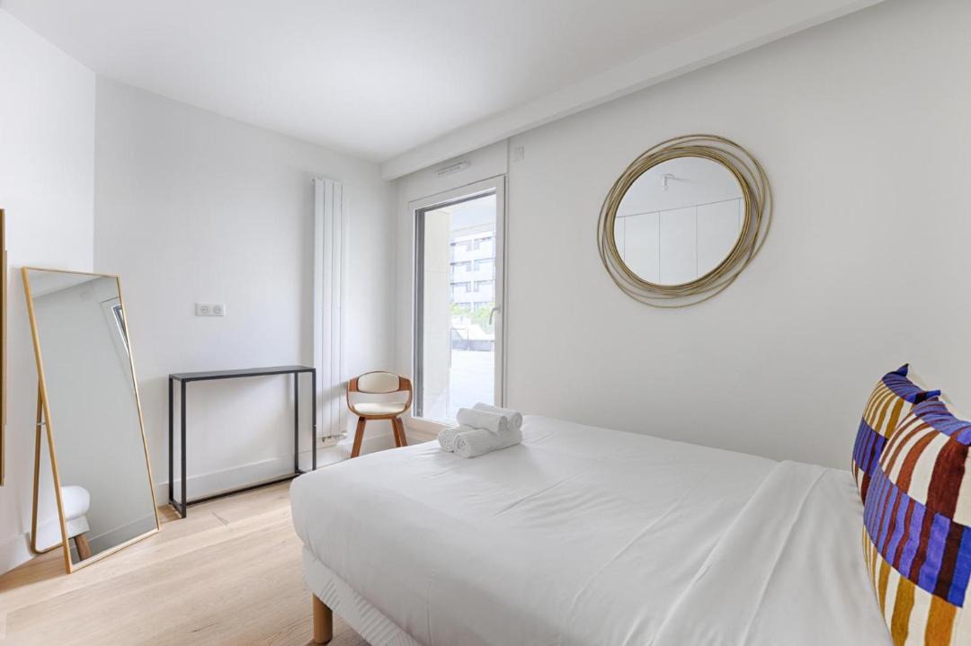 Photo of Bedroom in Levallois-Perret
