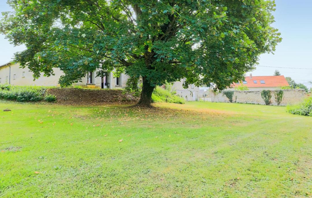 Photo of Others in Monthenault
