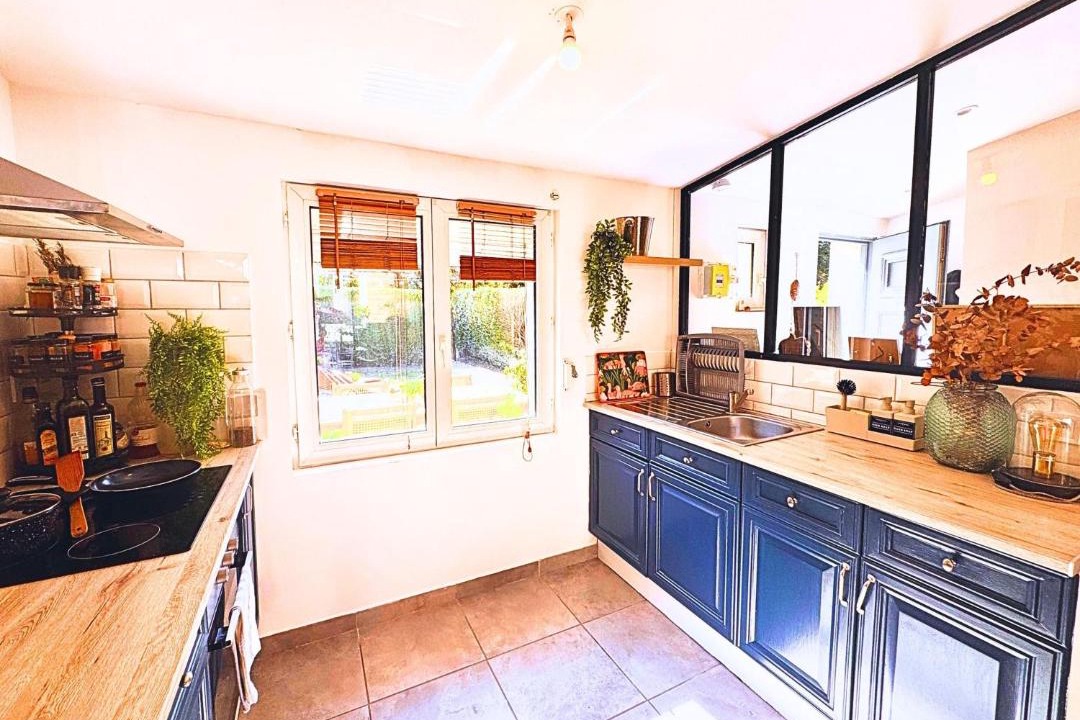 Photo of Kitchen in Fives