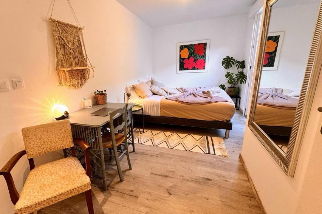 Photo of Bedroom in Fives