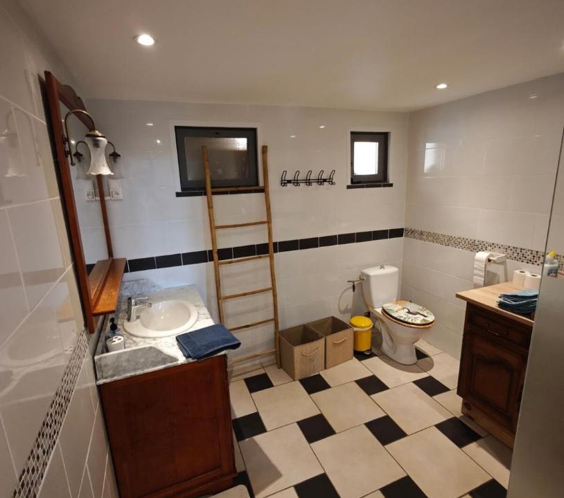 Photo of Bathroom in Valmont