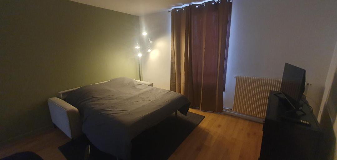 Photo of Bedroom in Margny-les-Compiegne