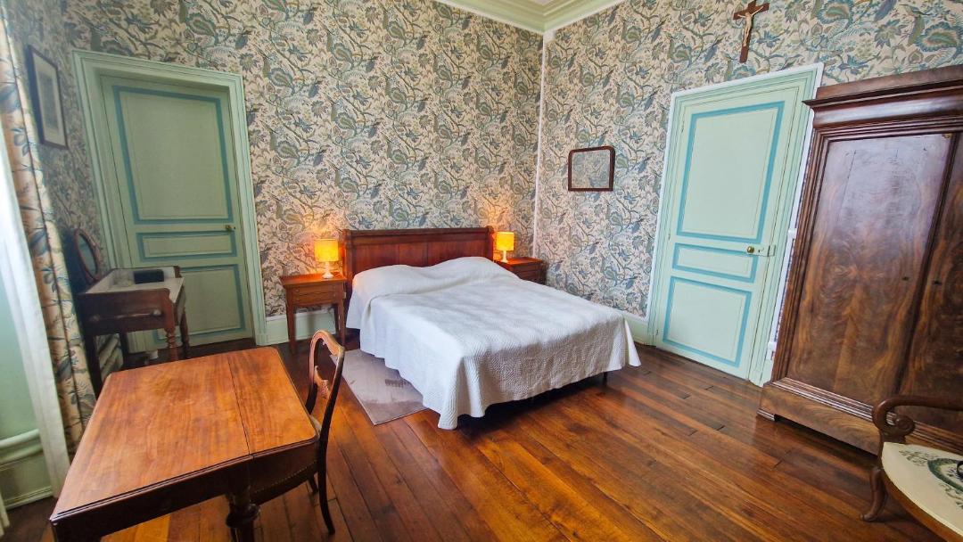 Photo of Bedroom in La Chapelle-Baloue