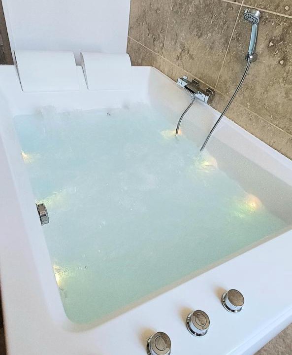 Photo of Bathroom in Nesle