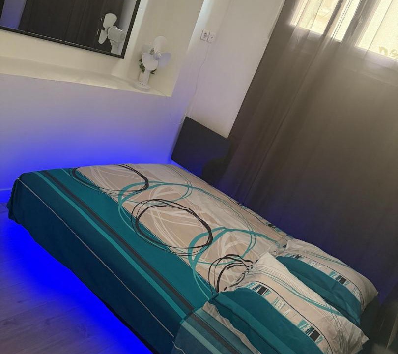 Photo of Bedroom in Arpajon