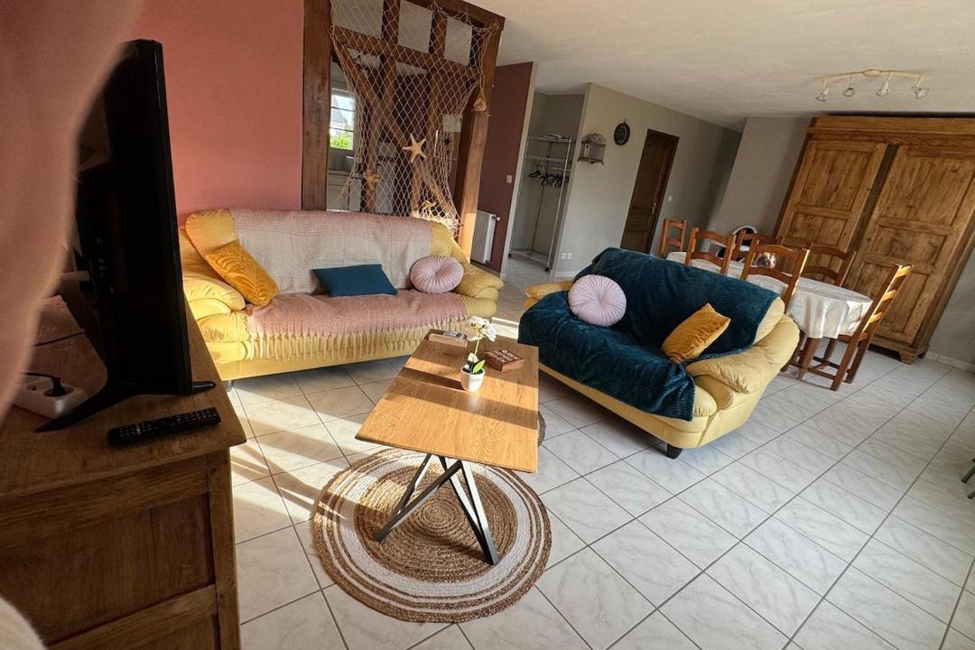 Photo of Livingroom in Pende