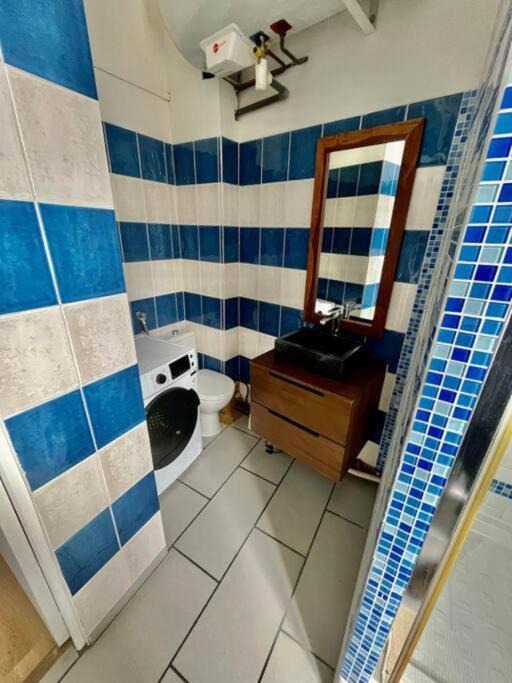 Photo of Bathroom in Sainte-Anne - Faubourg Noyon