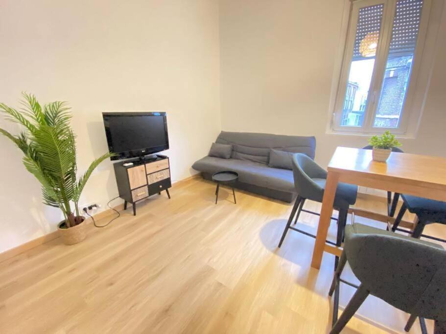 Photo of Livingroom in Sainte-Anne - Faubourg Noyon