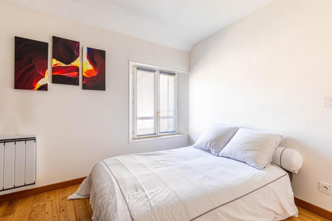 Photo of Bedroom in Centre