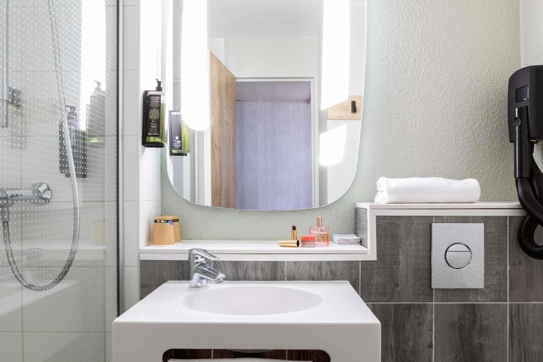 Photo of Bathroom in Gennevilliers