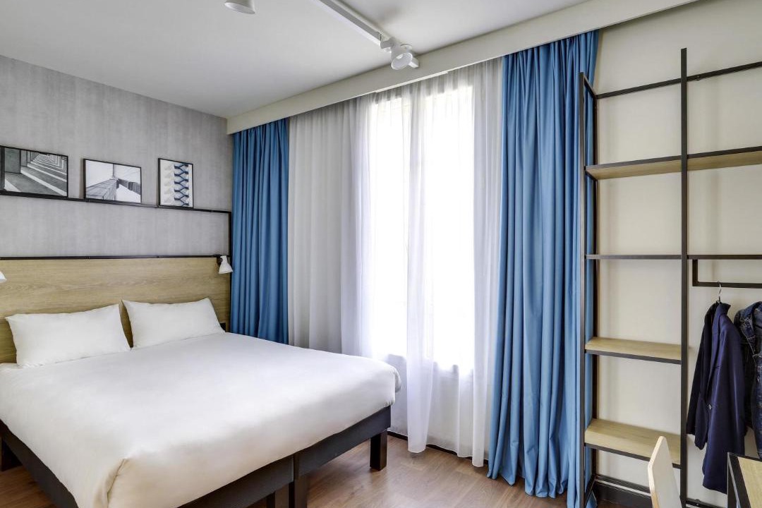 Photo of Bedroom in Levallois-Perret