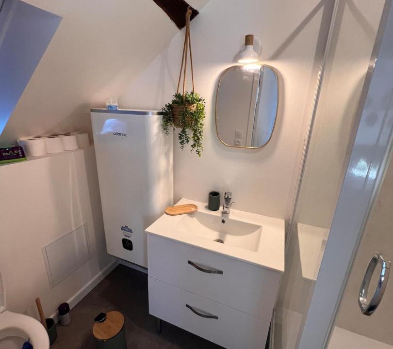 Photo of Bathroom in Nemours