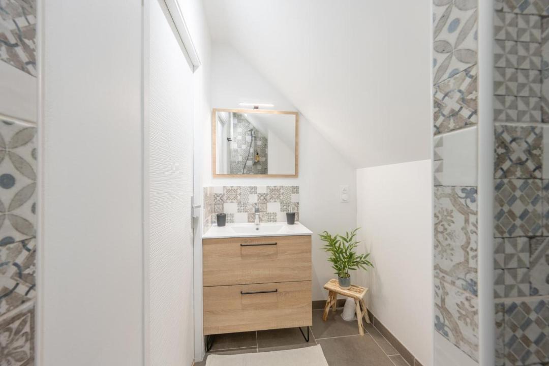 Photo of Bathroom in Sacy-le-Petit