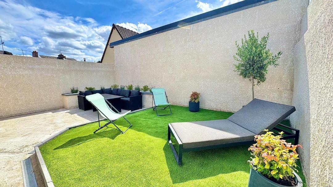 Photo of Patio Balcony in Saint-Honore - Jeanne d'Arc
