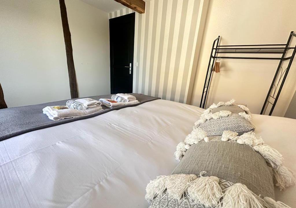 Photo of Bedroom in Courcelles-Sapicourt