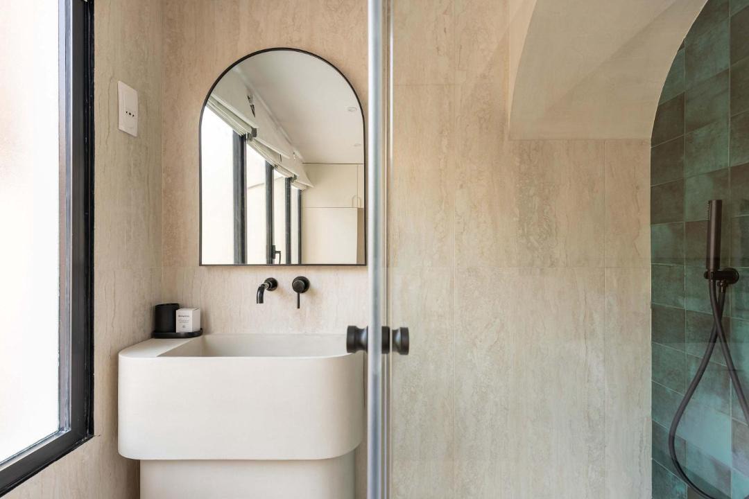 Photo of Bathroom in Montparnasse