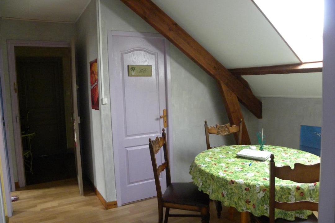 Photo of Bedroom in Alembon