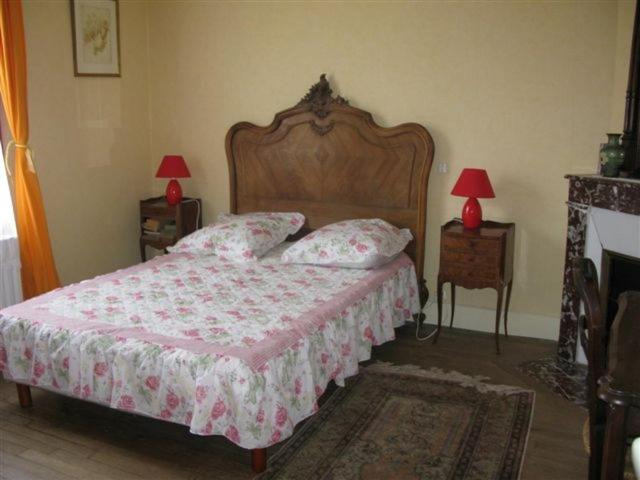 Photo of Bedroom in Chatel-Censoir