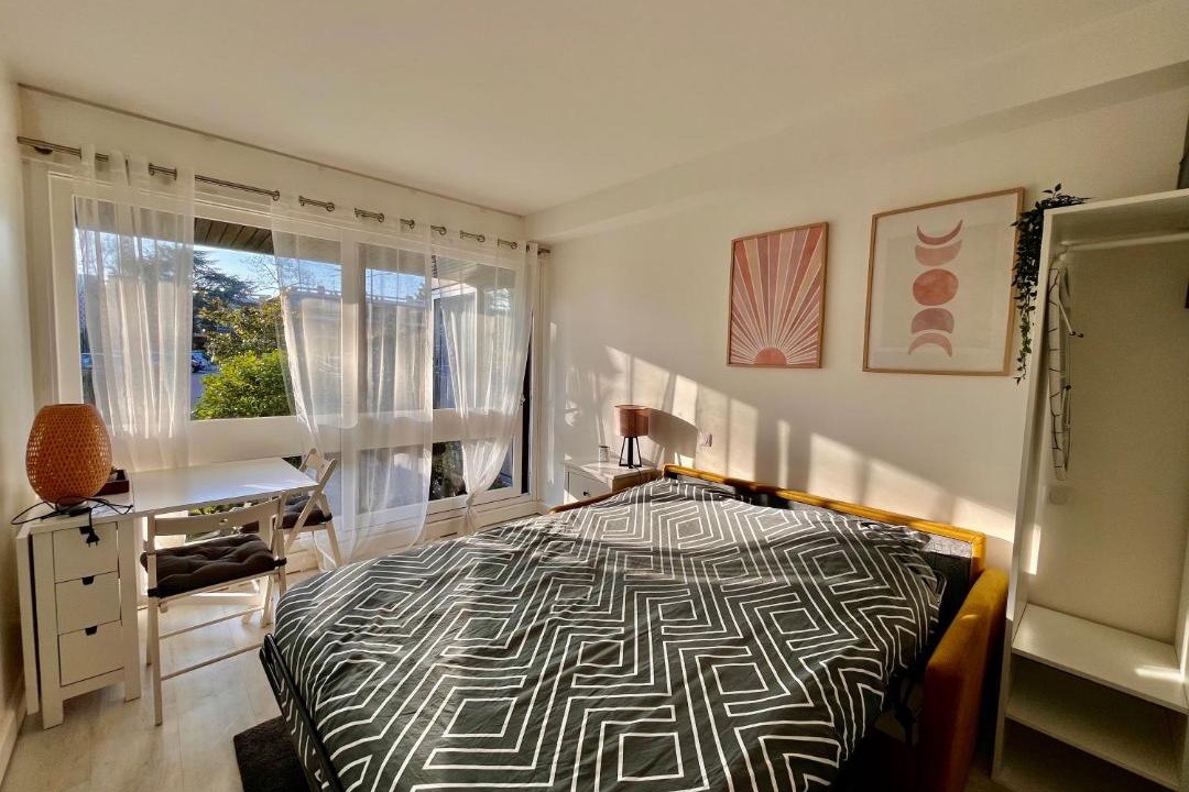 Photo of Bedroom in Le Chesnay