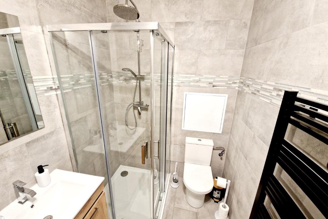 Photo of Bathroom in Maubeuge