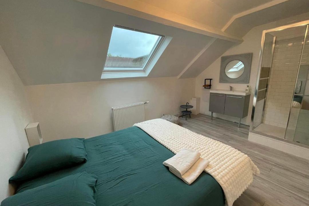 Photo of Bedroom in Festubert