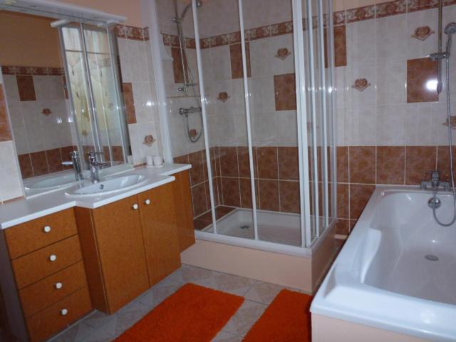 Photo of Bathroom in Dieppe