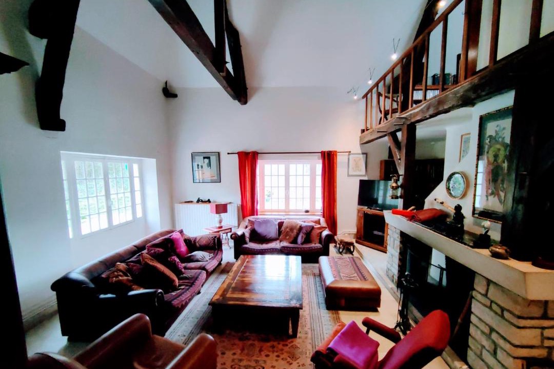 Photo of Livingroom in Roffey