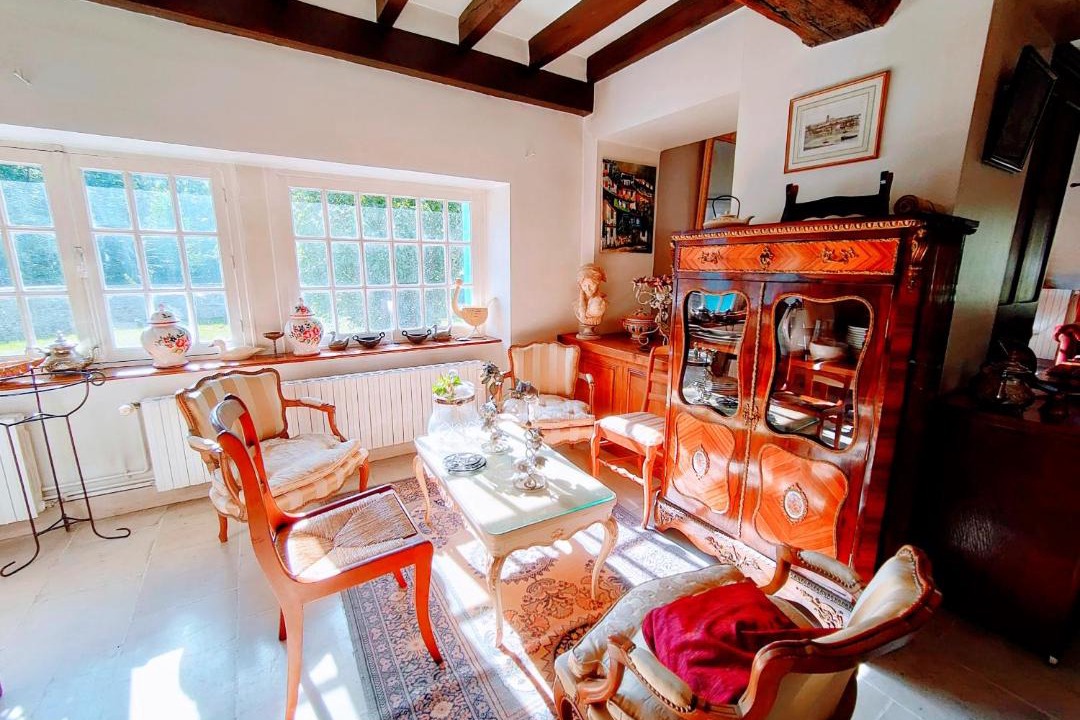 Photo of Kitchen in Roffey