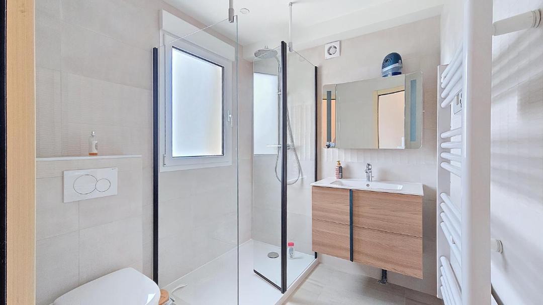 Photo of Bathroom in Chelles