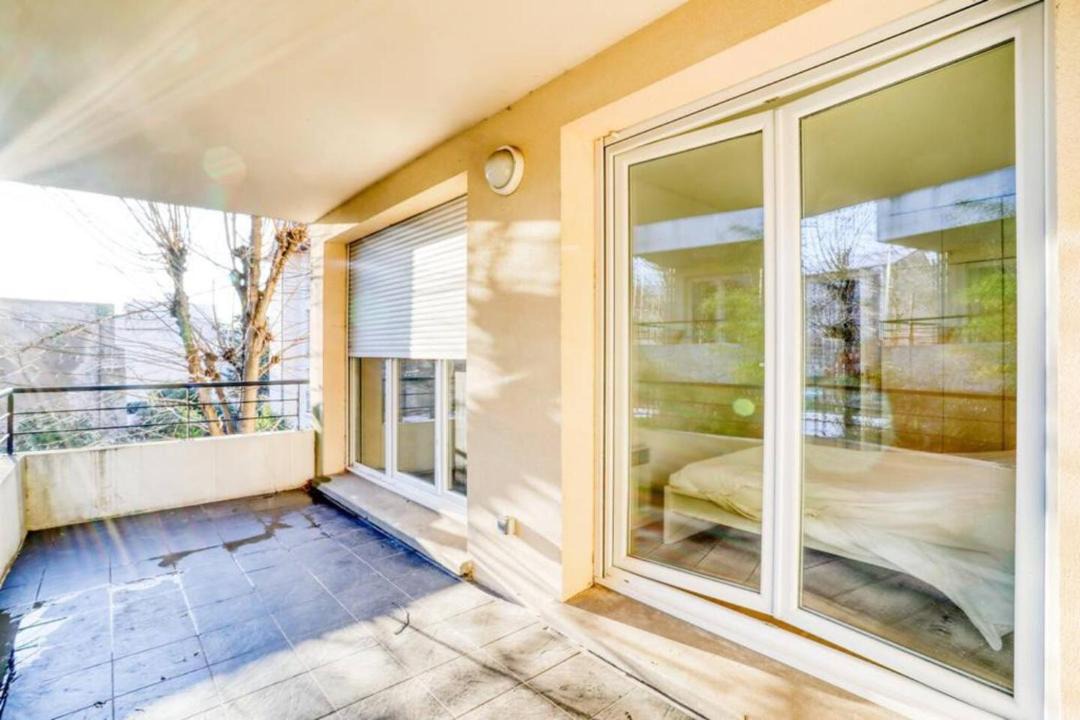 Photo of Patio Balcony in Plateau - Mont-Valerien