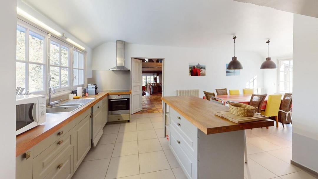 Photo of Kitchen in Dampierre-en-Yvelines