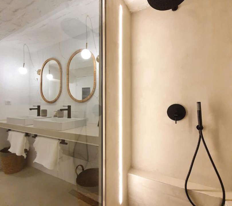 Photo of Bathroom in Quartier de la Salpetriere