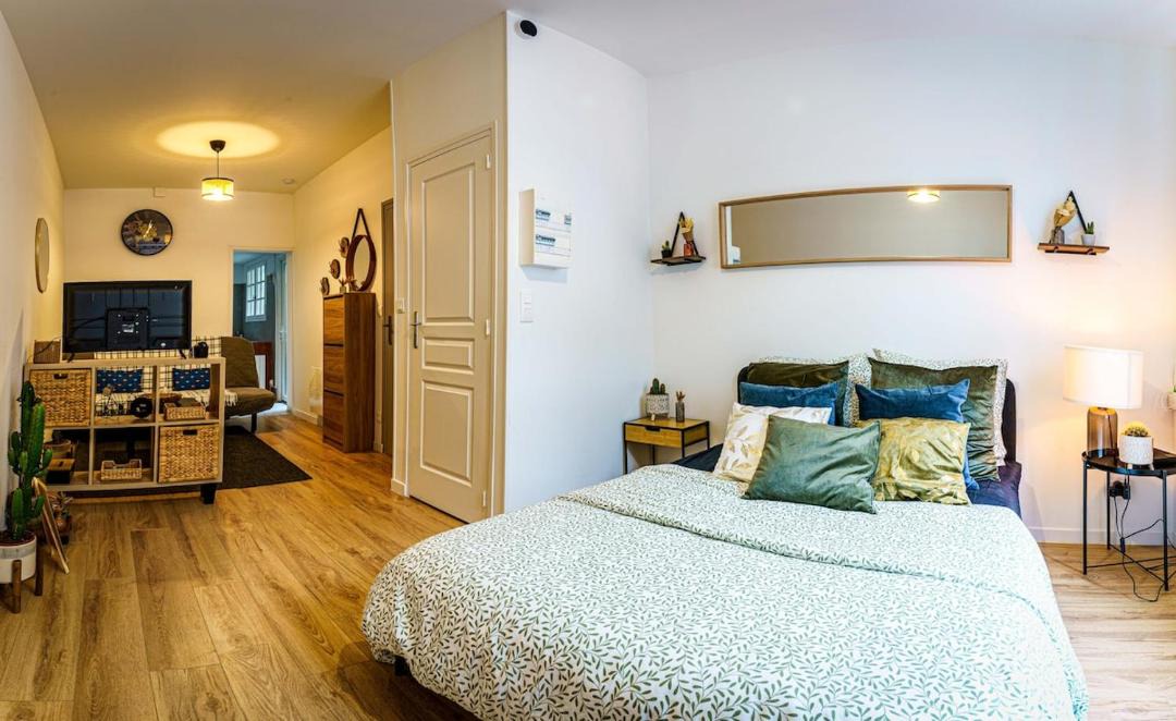 Photo of Bedroom in Saint-Quentin