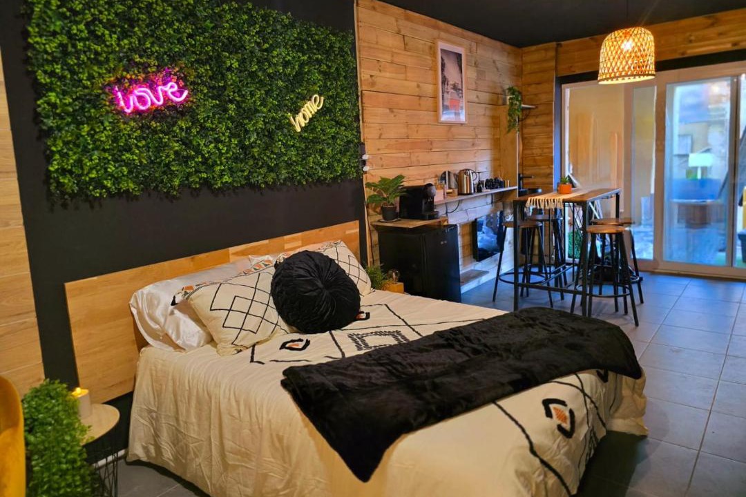 Photo of Bedroom in Neuilly-en-Thelle