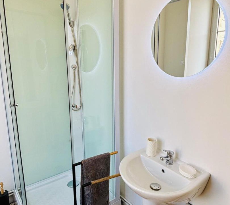 Photo of Bathroom in Auxi-le-Chateau