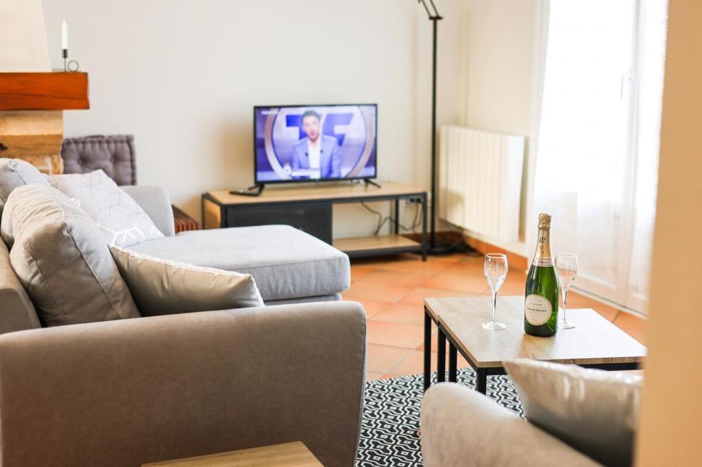 Photo of Livingroom in Moussy