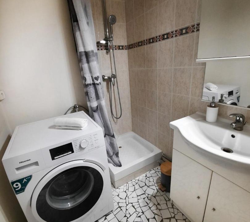 Photo of Bathroom in Faubourg North