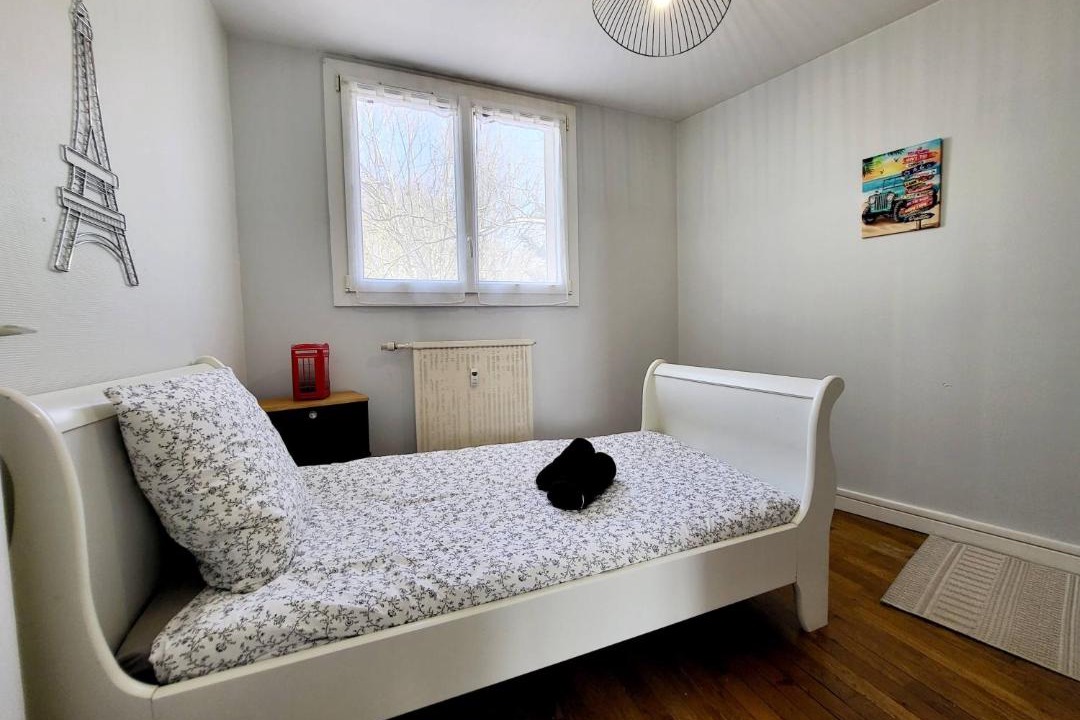 Photo of Bedroom in Faubourg-Raines
