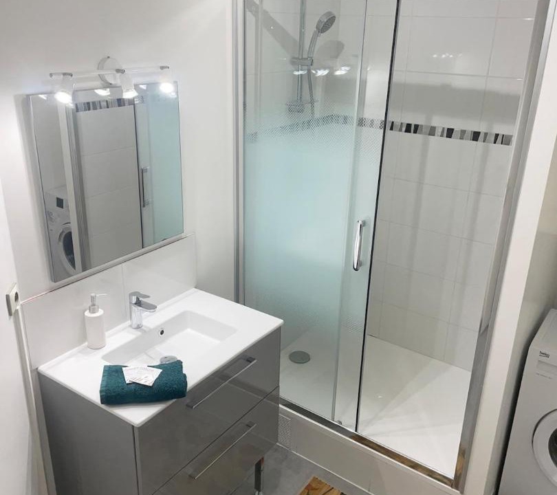 Photo of Bathroom in Montigny-le-Bretonneux