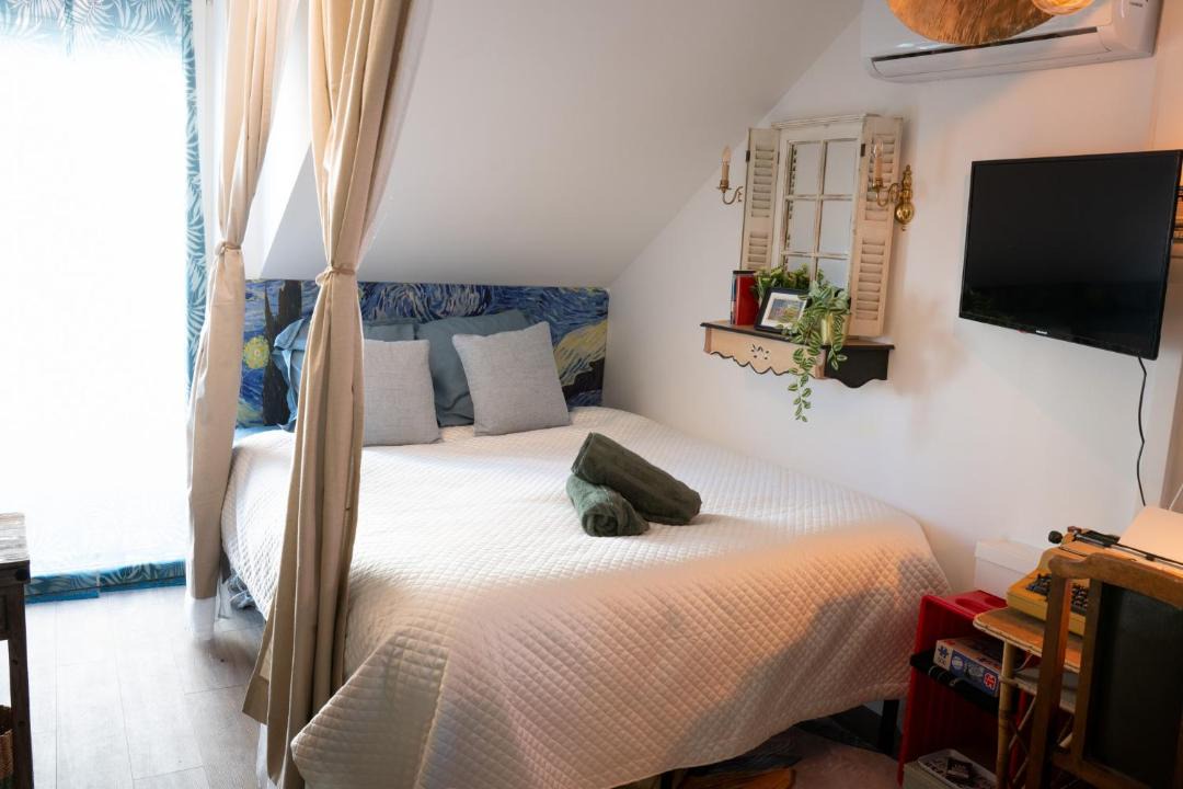Photo of Bedroom in Douai