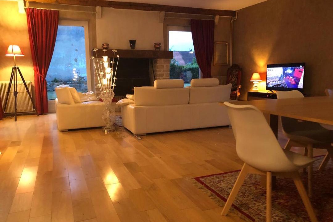 Photo of Livingroom in Bailleau-l'Eveque