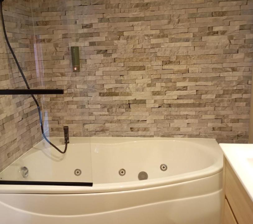 Photo of Bathroom in Neuilly-l'Eveque