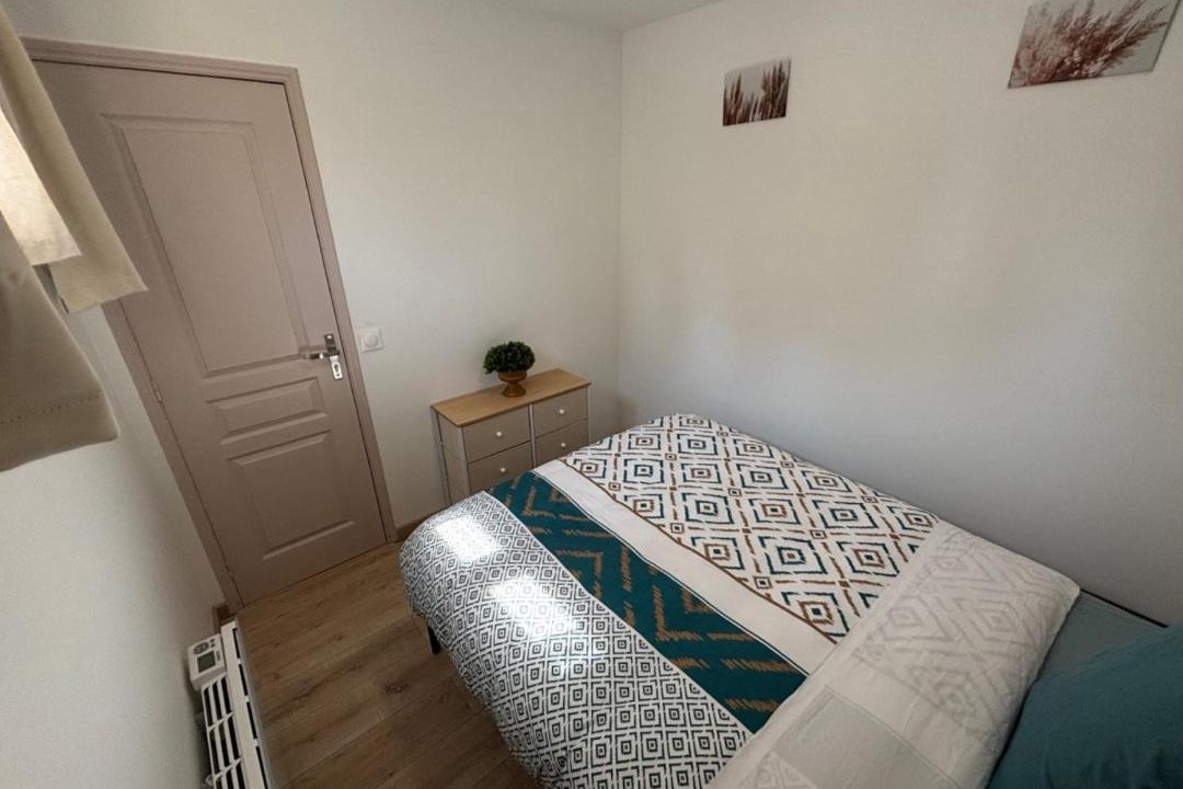 Photo of Bedroom in Bagneux