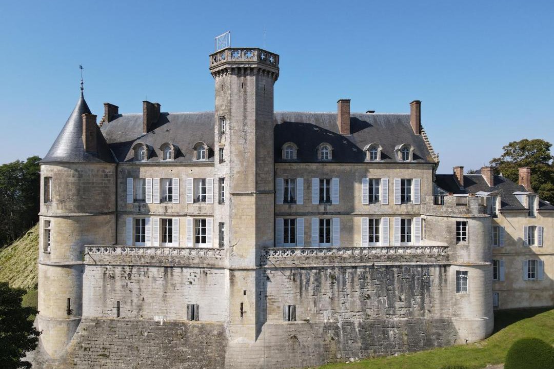 Photo of Buildings in Montmirail