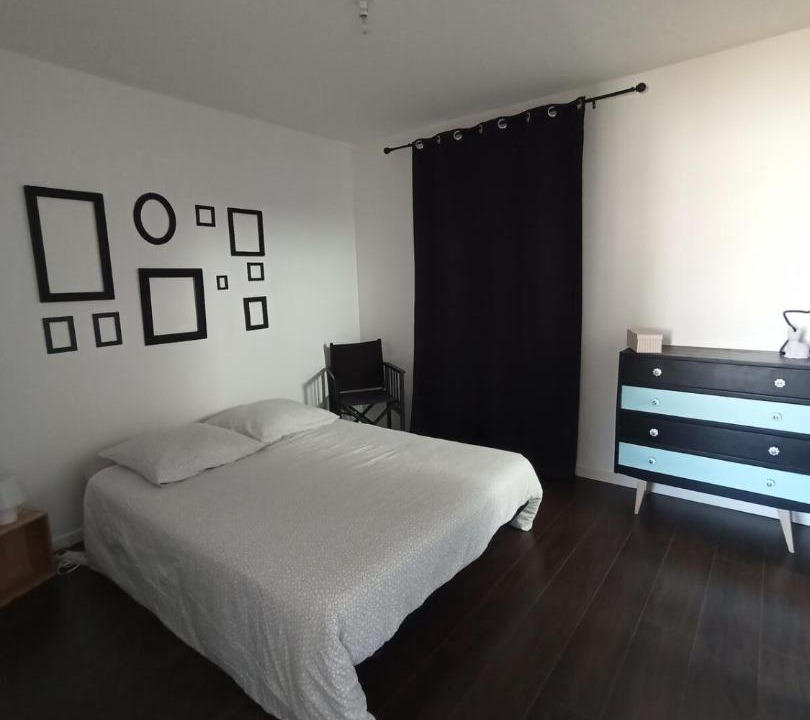 Photo of Bedroom in Perigny-la-Rose