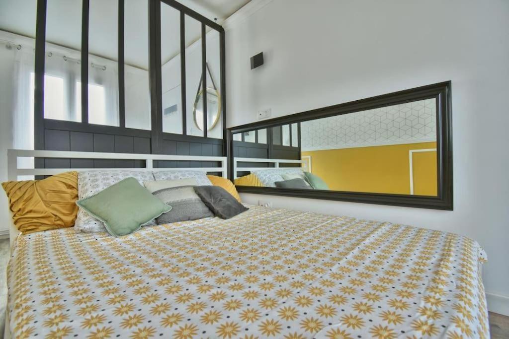 Photo of Bedroom in Maintenon